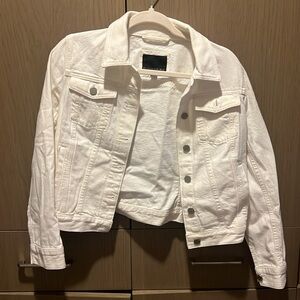 White Bannana Republic denim jacket